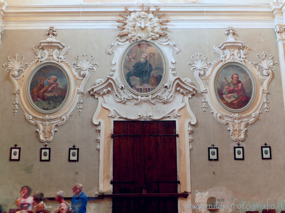 Besana in Brianza (Monza e Brianza) - Controfacciata della Chiesa dei SS. Pietro e Paolo dell'ex Monastero benedettino di Brugora